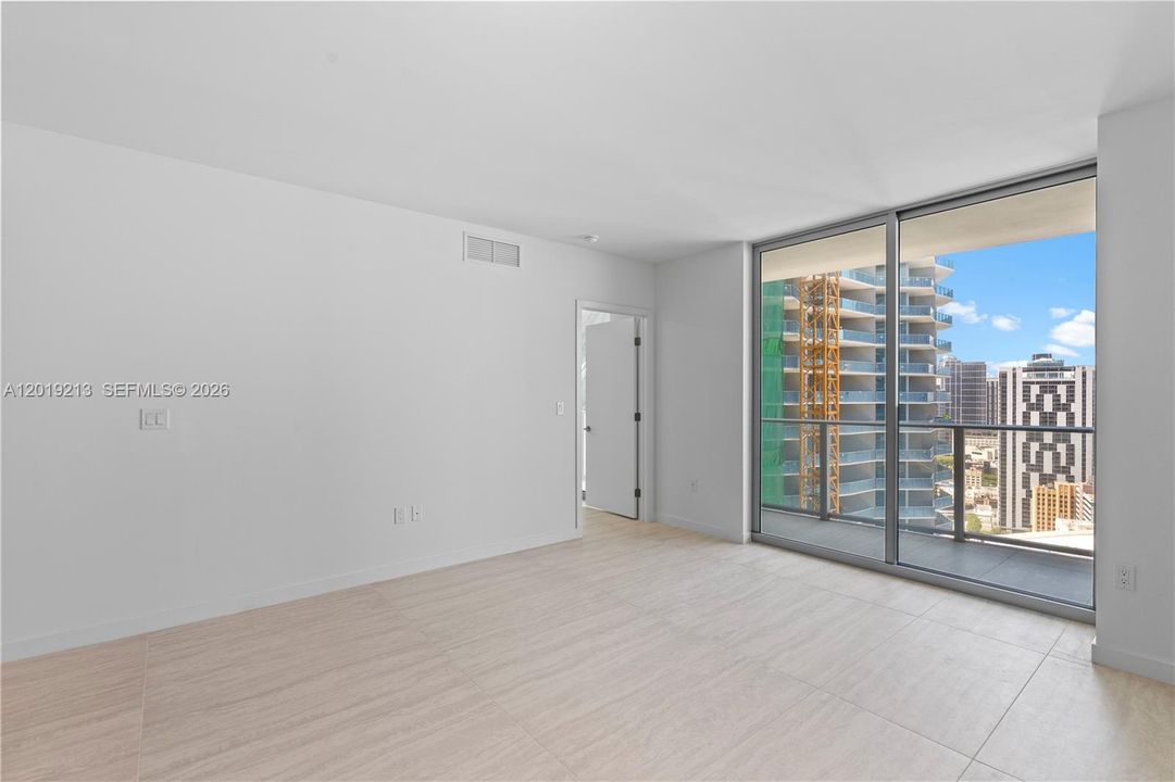 В аренду: $7,500 (2 спален, 2 ванн, 1286 Квадратных фут)
