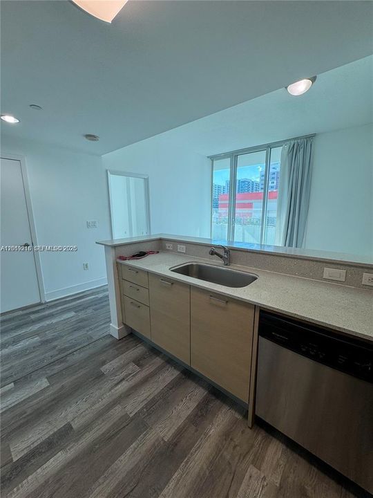 En Venta: $340,000 (1 camas, 1 baños, 679 Pies cuadrados)