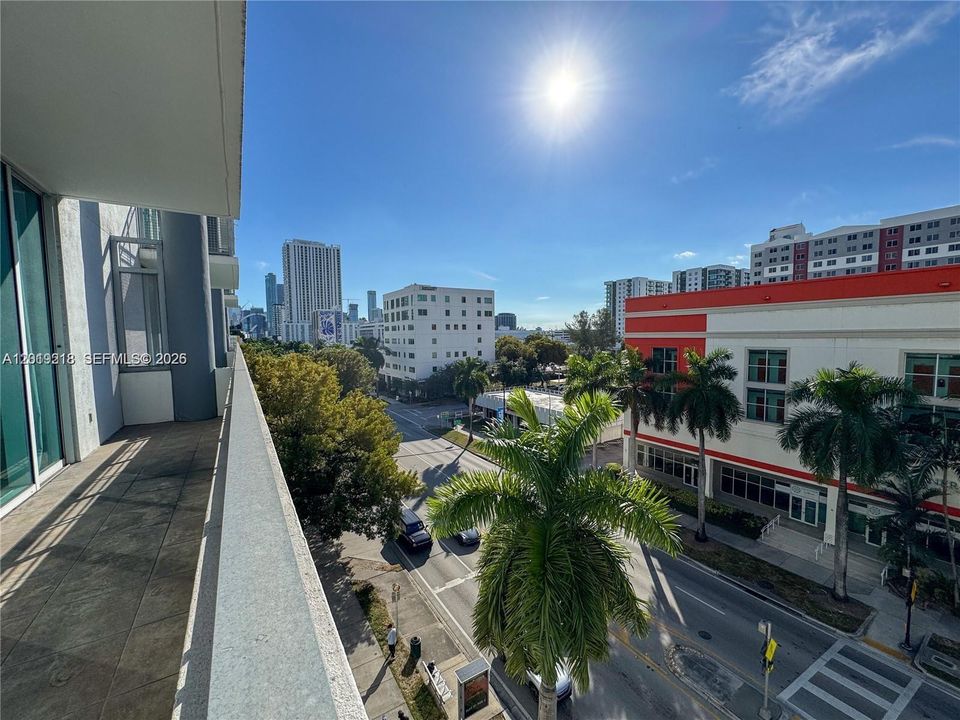 En Venta: $340,000 (1 camas, 1 baños, 679 Pies cuadrados)