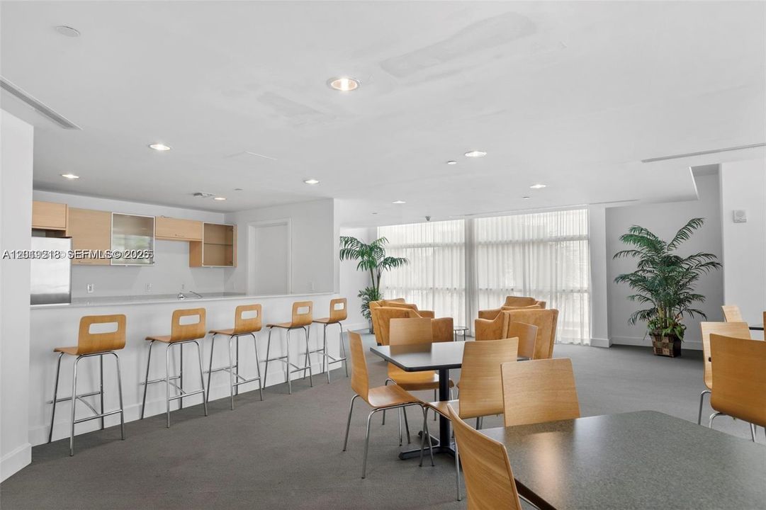En Venta: $340,000 (1 camas, 1 baños, 679 Pies cuadrados)