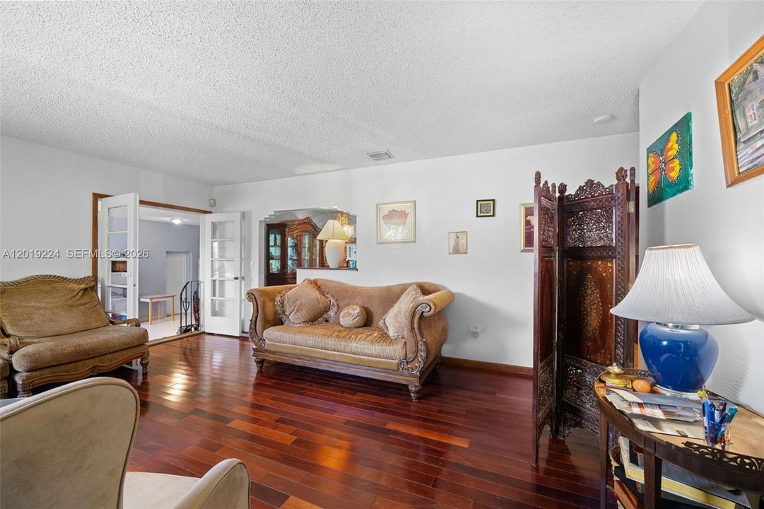 For Sale: $685,000 (3 beds, 2 baths, 2066 Square Feet)