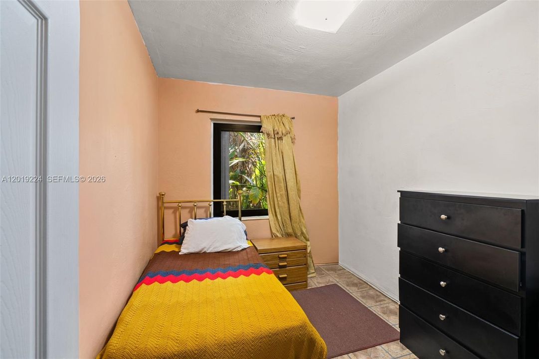 For Sale: $685,000 (3 beds, 2 baths, 2066 Square Feet)