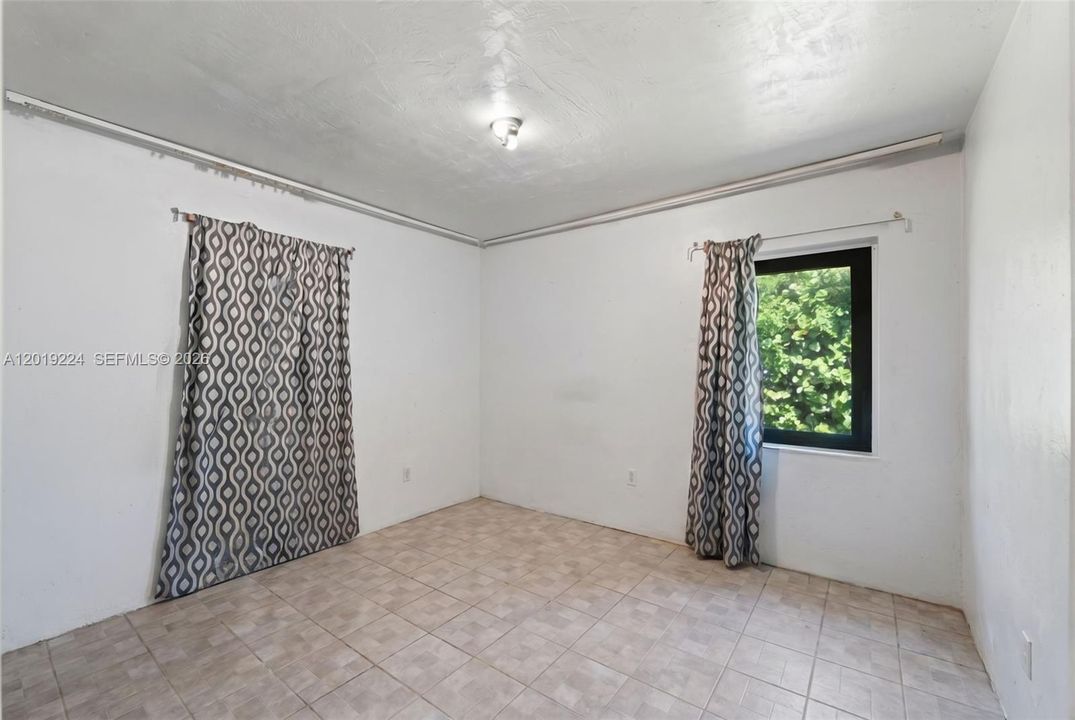 For Sale: $685,000 (3 beds, 2 baths, 2066 Square Feet)