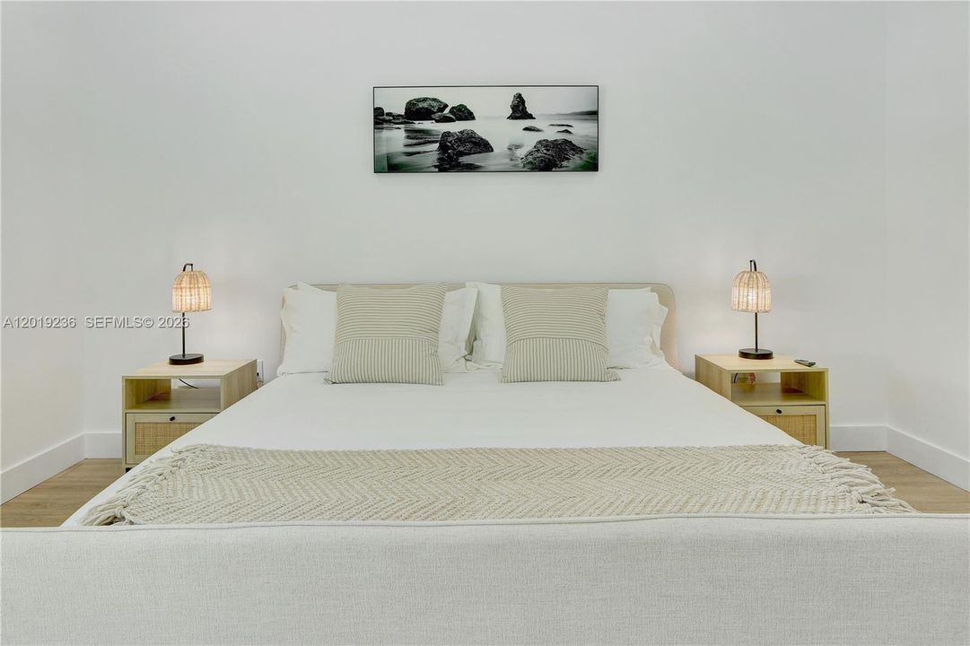 For Rent: $10,500 (4 beds, 3 baths, 2050 Square Feet)