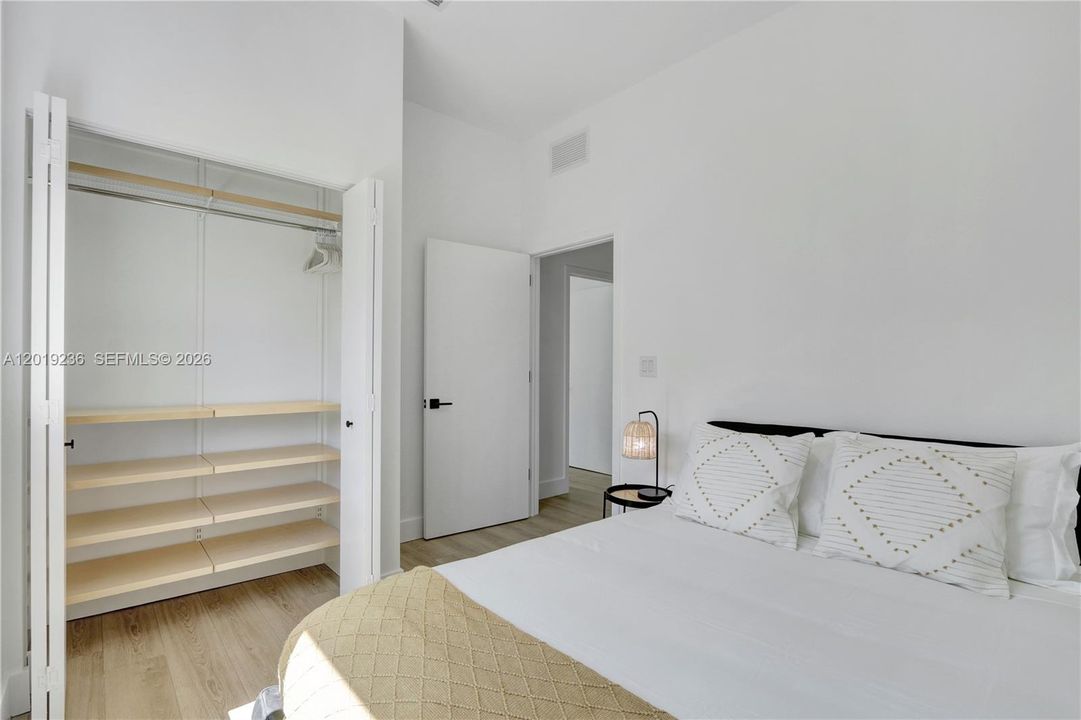 For Rent: $10,500 (4 beds, 3 baths, 2050 Square Feet)