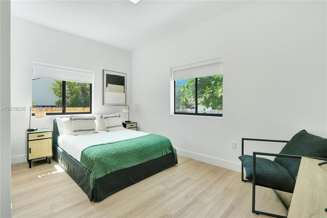 For Rent: $10,500 (4 beds, 3 baths, 2050 Square Feet)