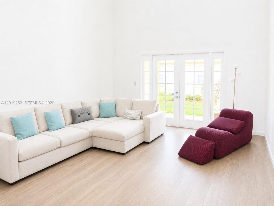 En Renta: $3,500 (3 camas, 2 baños, 2105 Pies cuadrados)