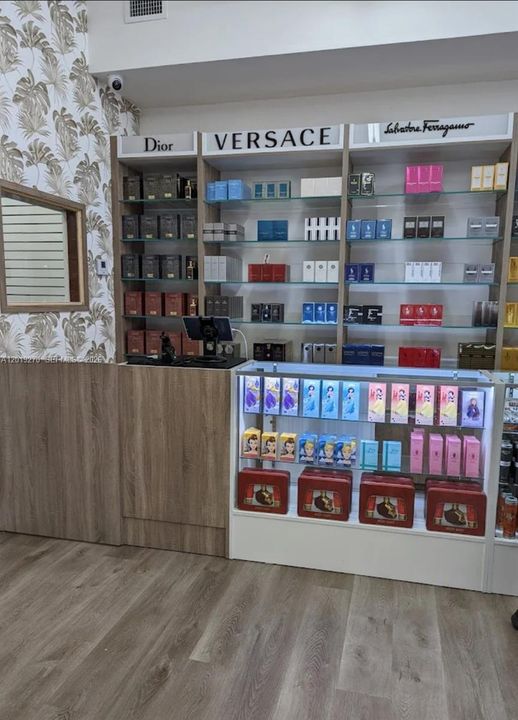 На продажу: $300,000 (0 спален, 0 ванн, 0 Квадратных фут)