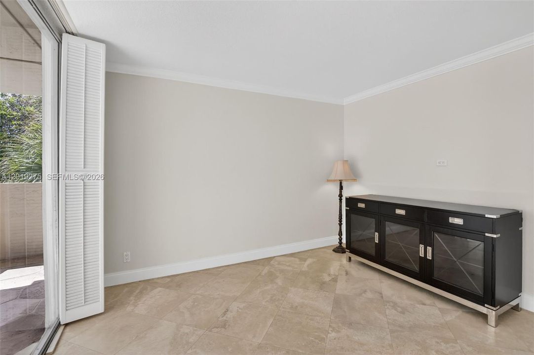 Activo con contrato: $119,500 (2 camas, 2 baños, 1148 Pies cuadrados)