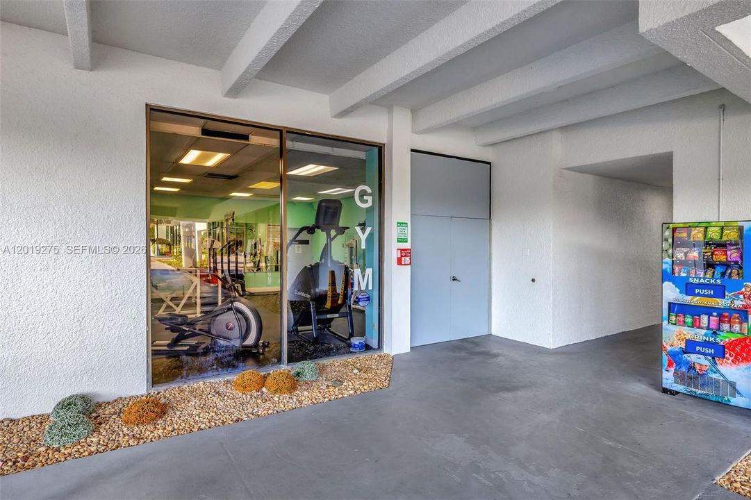Activo con contrato: $119,500 (2 camas, 2 baños, 1148 Pies cuadrados)