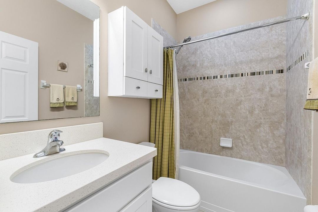 7218-E-Village-Sq-HigMedia-038-1280