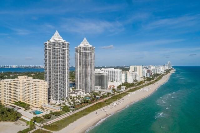 For Sale: $1,280,000 (1 beds, 2 baths, 1100 Square Feet)
