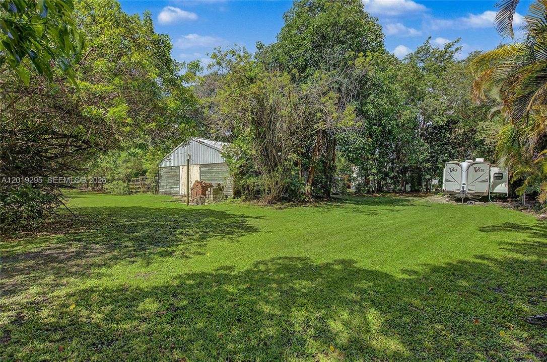 En Venta: $1,950,000 (4 camas, 3 baños, 1581 Pies cuadrados)