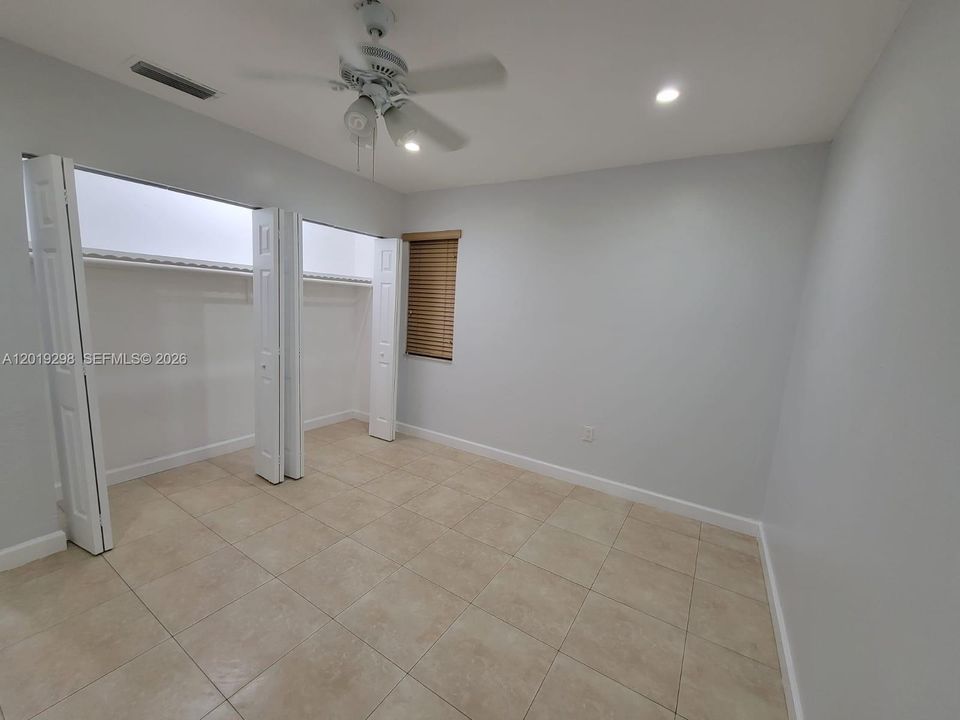 En Renta: $3,600 (2 camas, 2 baños, 2122 Pies cuadrados)