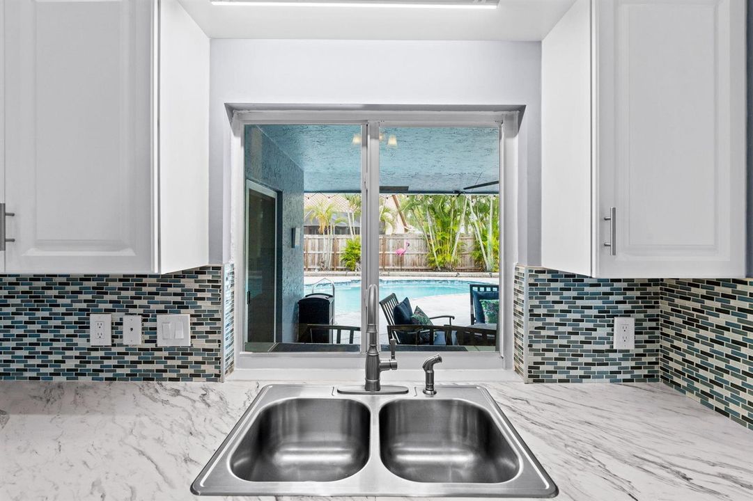 Kitchen View Pool