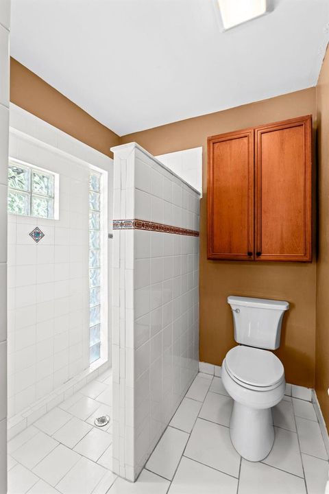 Main Bathroom Shower