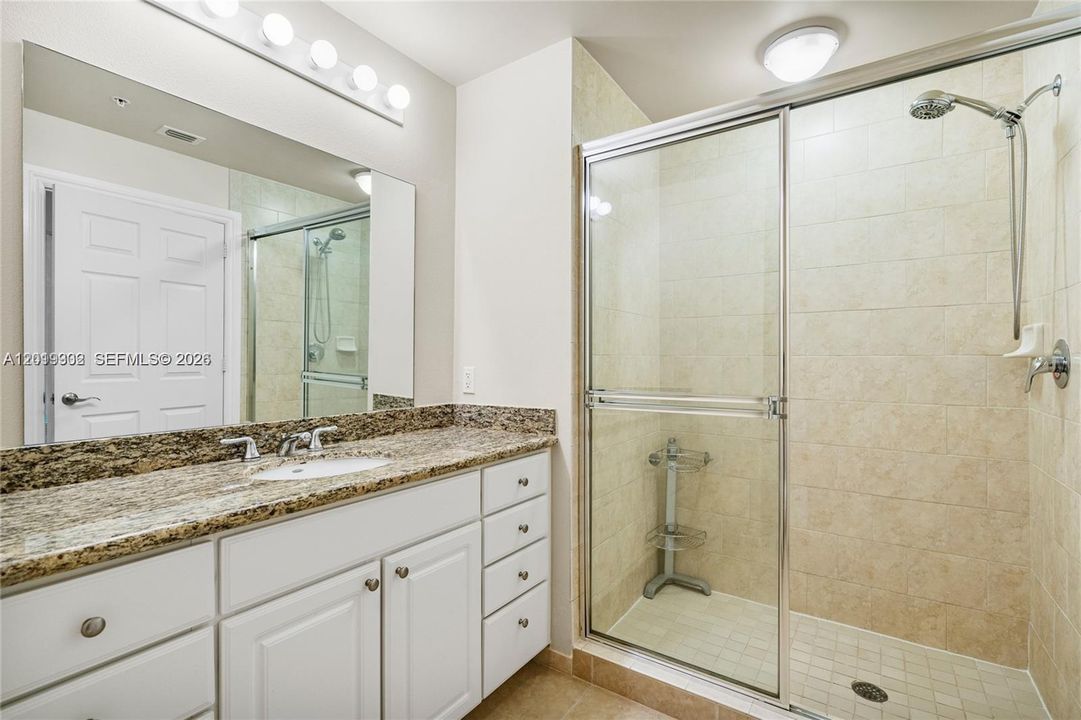 For Sale: $499,000 (2 beds, 2 baths, 1167 Square Feet)