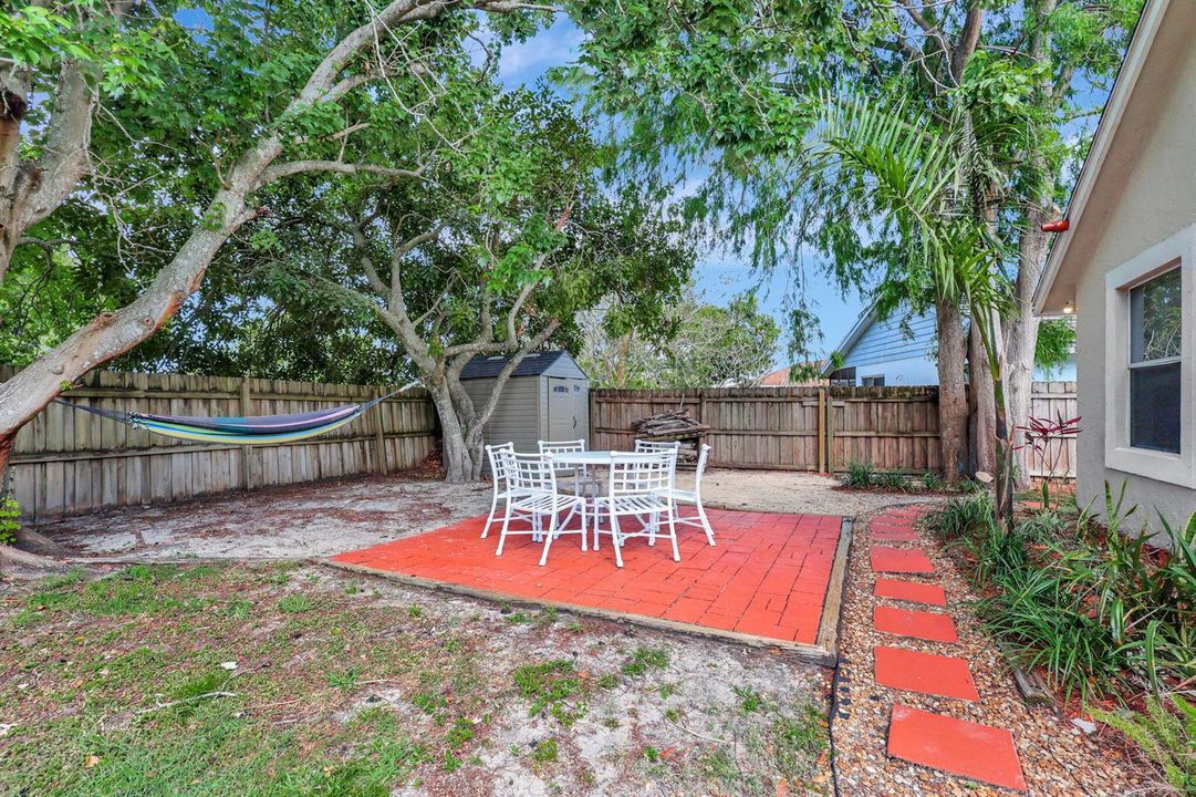 47-web-or-mls-13805Sheffield_231