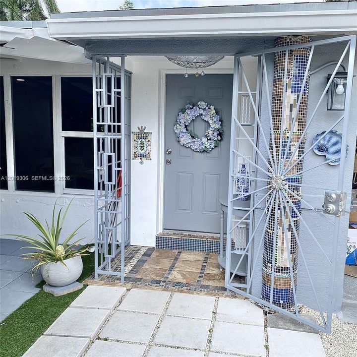 En Venta: $1,195,000 (4 camas, 2 baños, 1932 Pies cuadrados)
