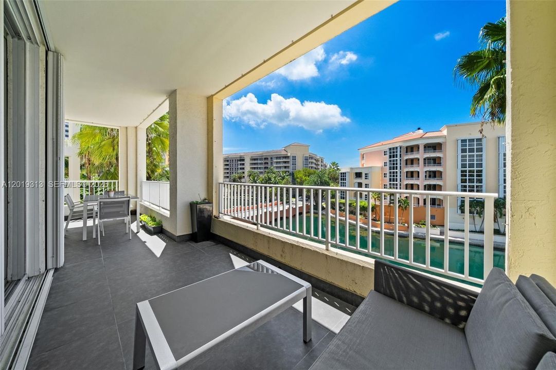 For Rent: $8,999 (2 beds, 2 baths, 1450 Square Feet)