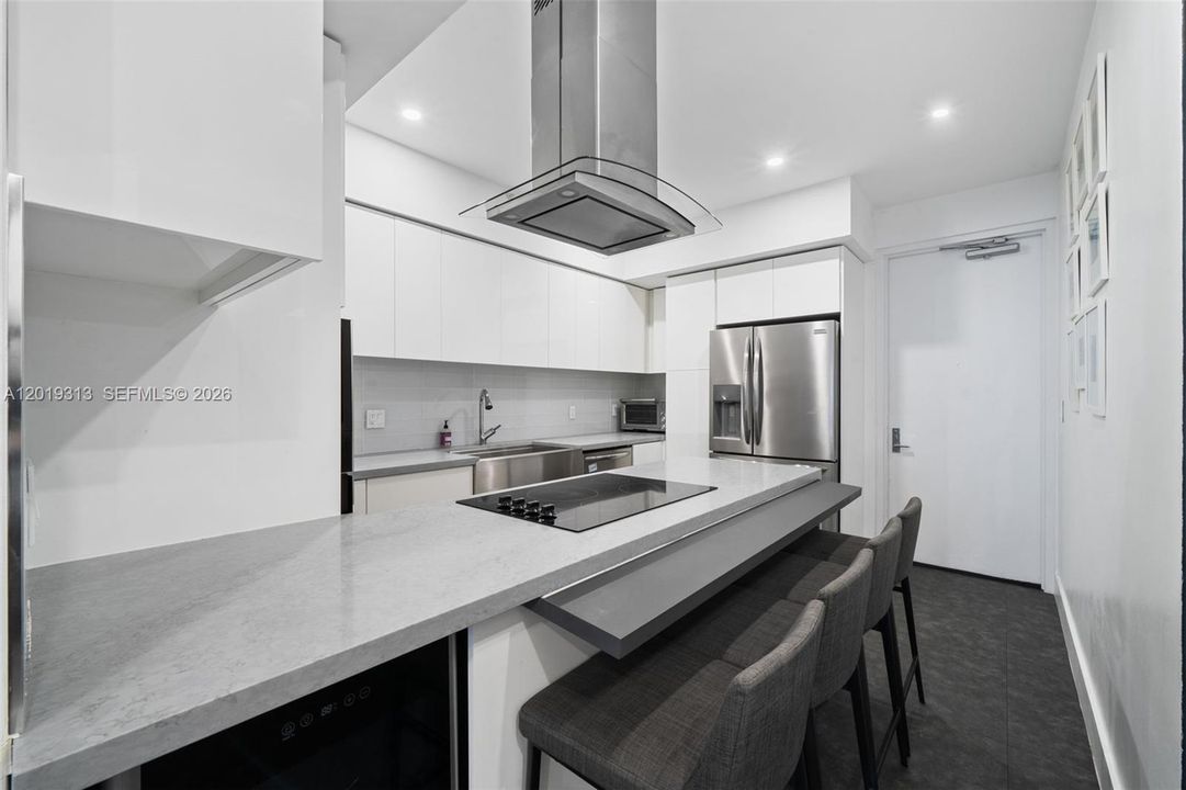 For Rent: $8,999 (2 beds, 2 baths, 1450 Square Feet)