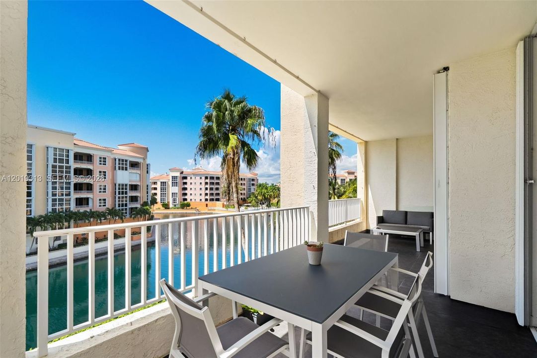 For Rent: $8,999 (2 beds, 2 baths, 1450 Square Feet)