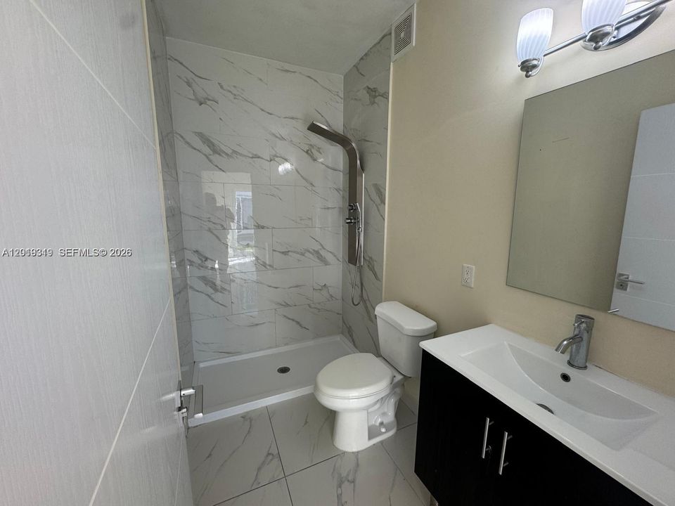 На продажу: $395,000 (4 спален, 3 ванн, 1535 Квадратных фут)