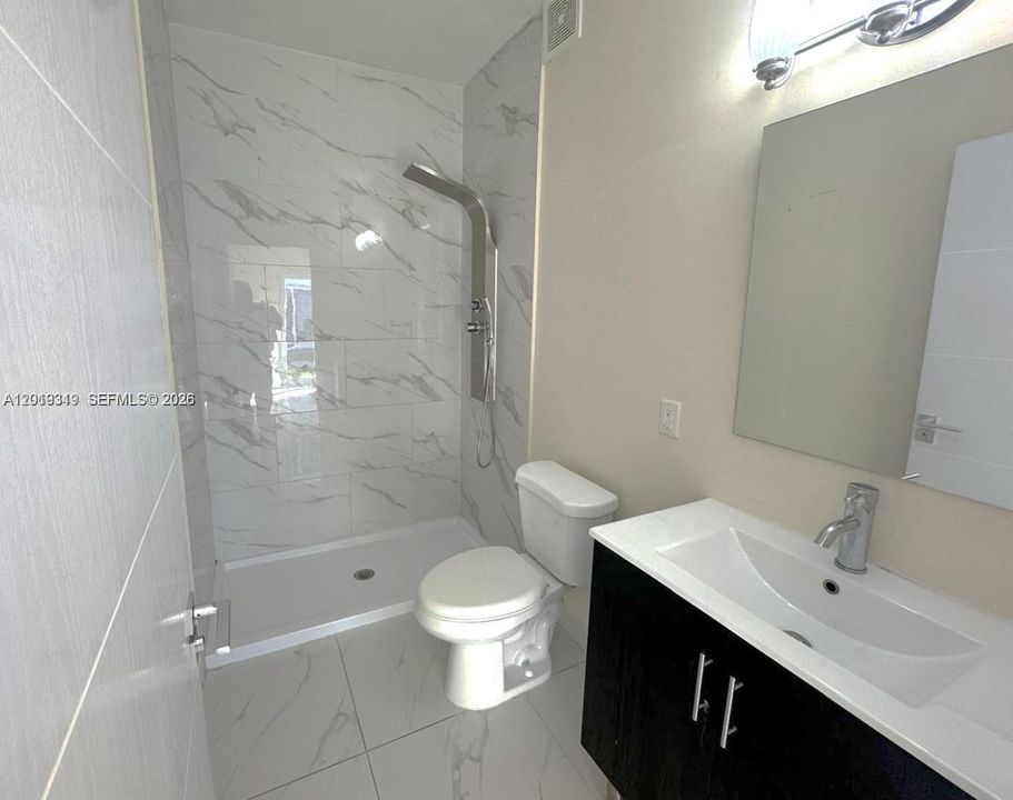 На продажу: $395,000 (4 спален, 3 ванн, 1535 Квадратных фут)