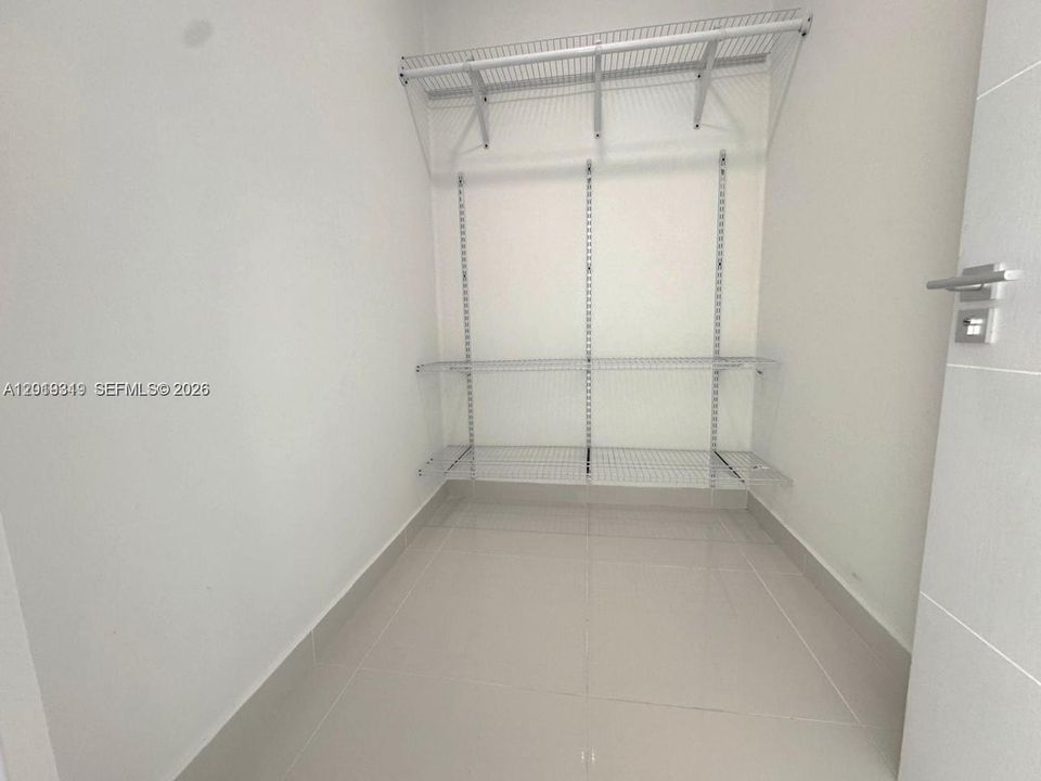 На продажу: $395,000 (4 спален, 3 ванн, 1535 Квадратных фут)
