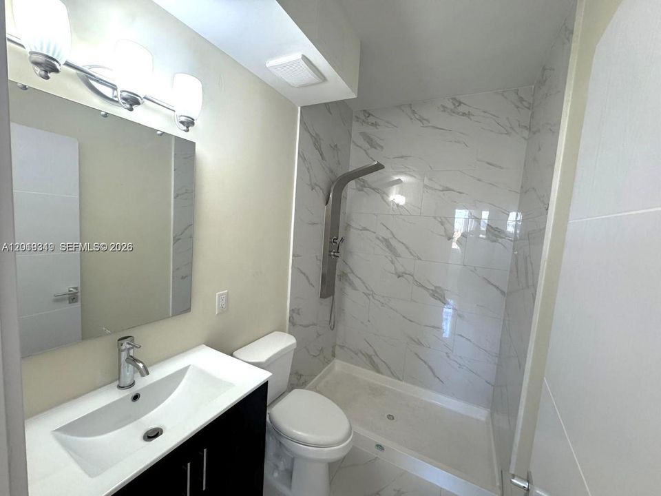 На продажу: $395,000 (4 спален, 3 ванн, 1535 Квадратных фут)