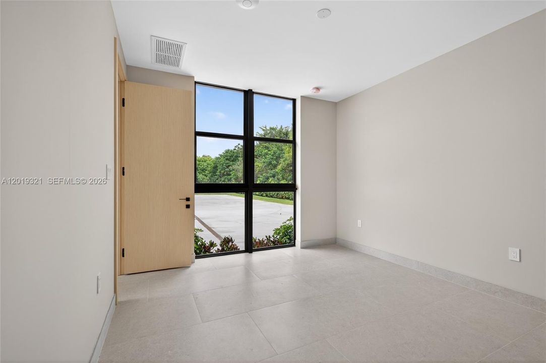 For Sale: $11,499,000 (8 beds, 6 baths, 0 Square Feet)
