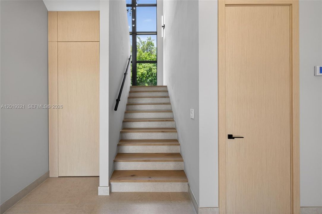For Sale: $11,499,000 (8 beds, 6 baths, 0 Square Feet)