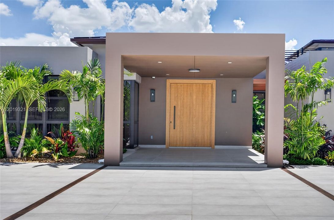 For Sale: $11,499,000 (8 beds, 6 baths, 0 Square Feet)