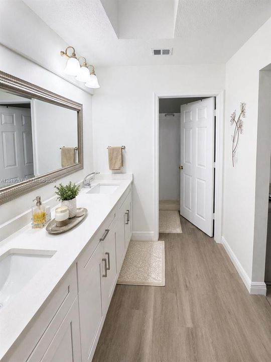 For Sale: $538,990 (3 beds, 2 baths, 2084 Square Feet)