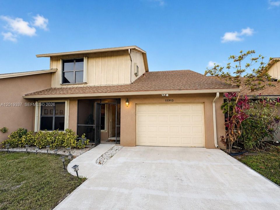 For Sale: $538,990 (3 beds, 2 baths, 2084 Square Feet)