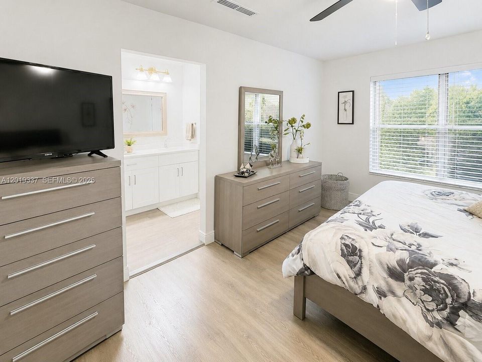 For Sale: $538,990 (3 beds, 2 baths, 2084 Square Feet)