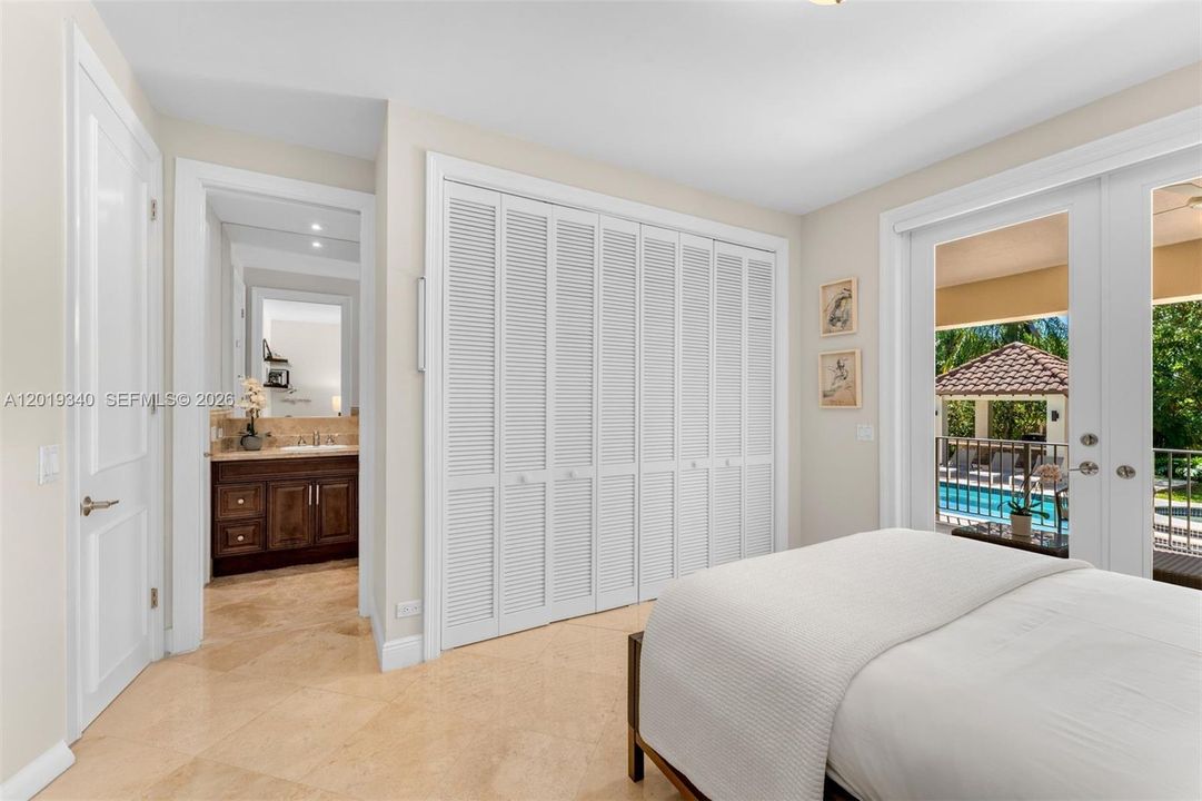 For Sale: $4,250,000 (5 beds, 5 baths, 4906 Square Feet)