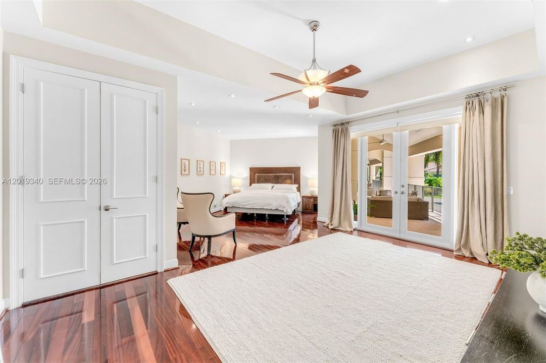 For Sale: $4,250,000 (5 beds, 5 baths, 4906 Square Feet)