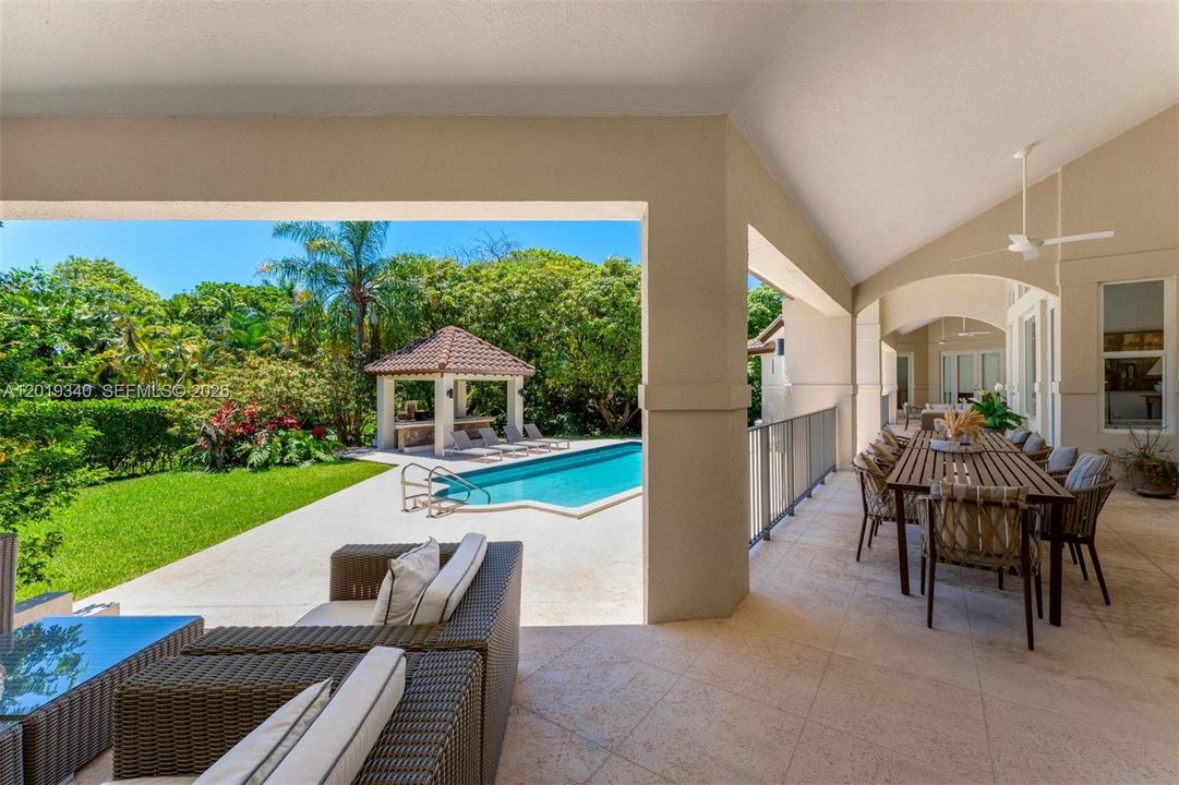 For Sale: $4,250,000 (5 beds, 5 baths, 4906 Square Feet)