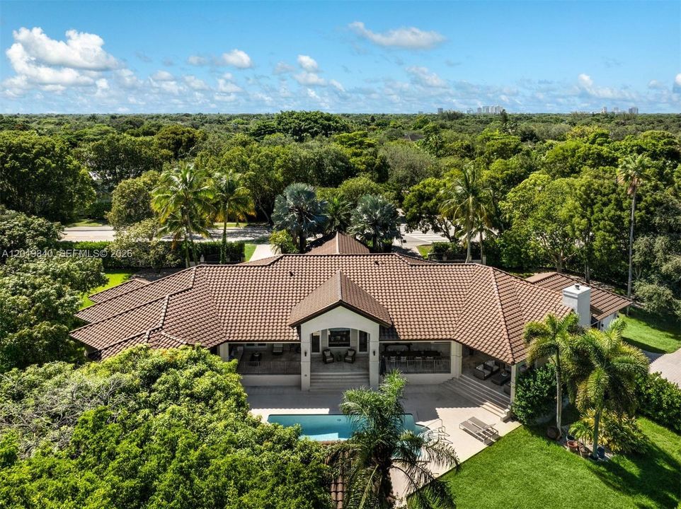 For Sale: $4,250,000 (5 beds, 5 baths, 4906 Square Feet)