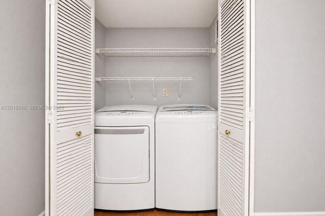 For Rent: $4,500 (2 beds, 2 baths, 1555 Square Feet)