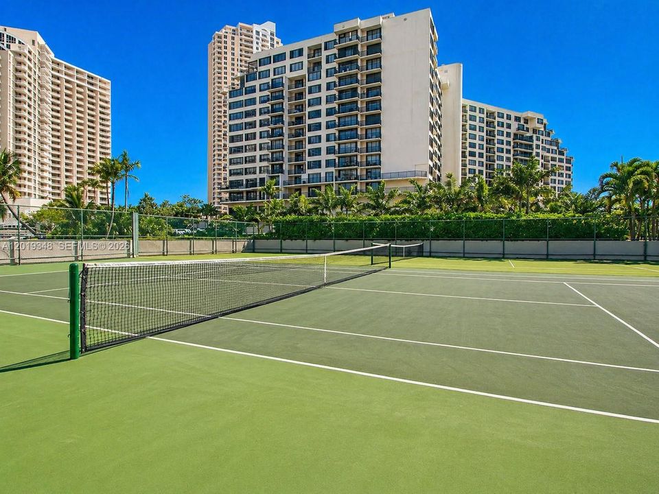 For Rent: $4,500 (2 beds, 2 baths, 1555 Square Feet)