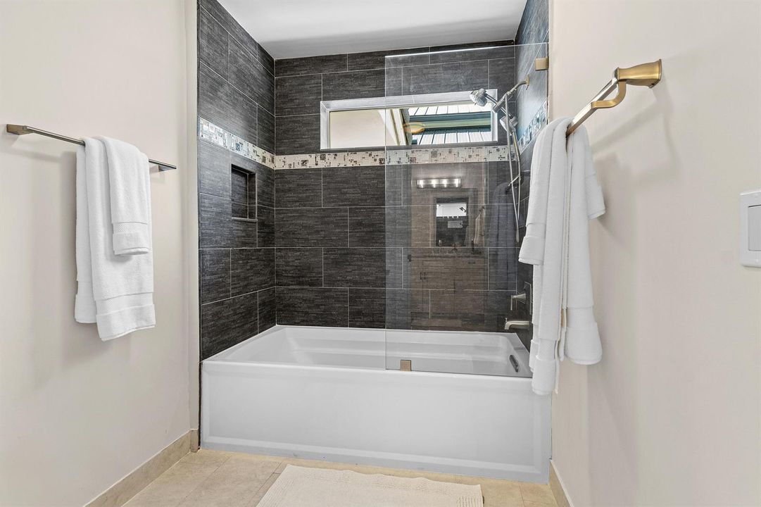 024-2401BanyanRoad-BocaRaton-FL-33432-FU