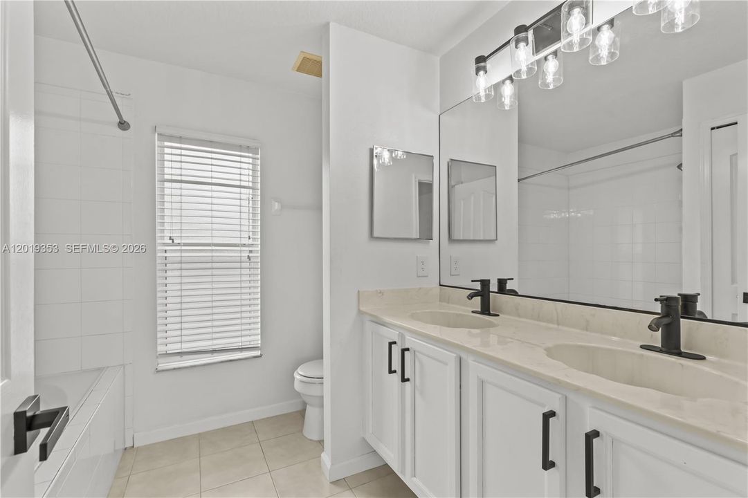 For Sale: $399,000 (4 beds, 2 baths, 1644 Square Feet)