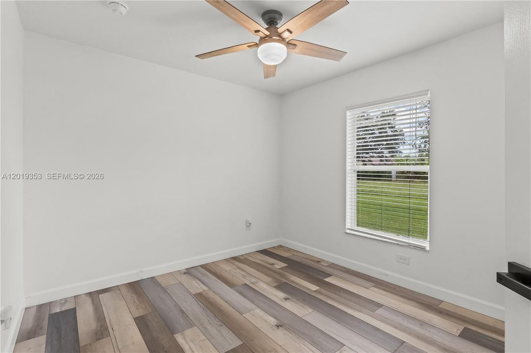 For Sale: $399,000 (4 beds, 2 baths, 1644 Square Feet)