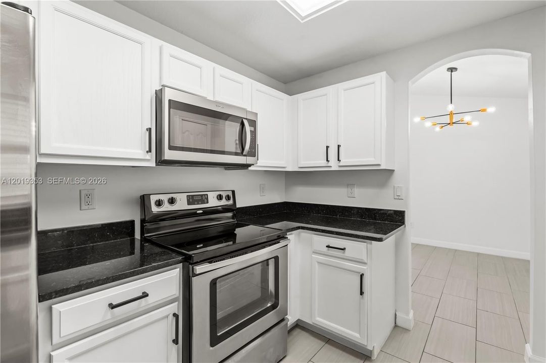 For Sale: $399,000 (4 beds, 2 baths, 1644 Square Feet)