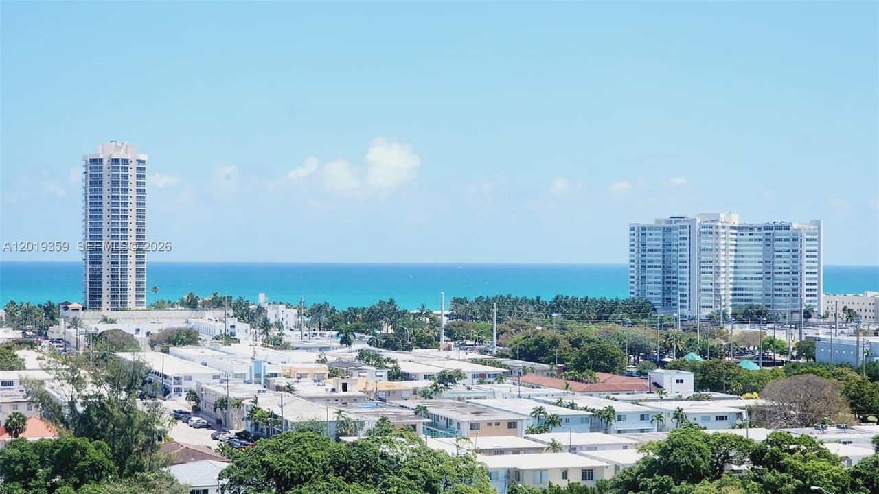 For Sale: $248,000 (1 beds, 1 baths, 750 Square Feet)