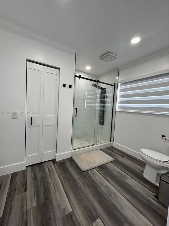 Active With Contract: $495,000 (3 beds, 2 baths, 1606 Square Feet)