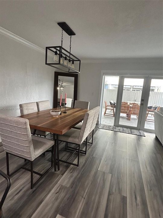 Active With Contract: $495,000 (3 beds, 2 baths, 1606 Square Feet)