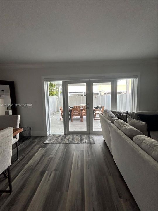 Active With Contract: $495,000 (3 beds, 2 baths, 1606 Square Feet)